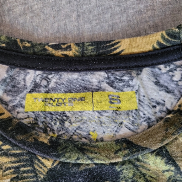 Twenty One Pilots Shirt - Picture 4 of 4